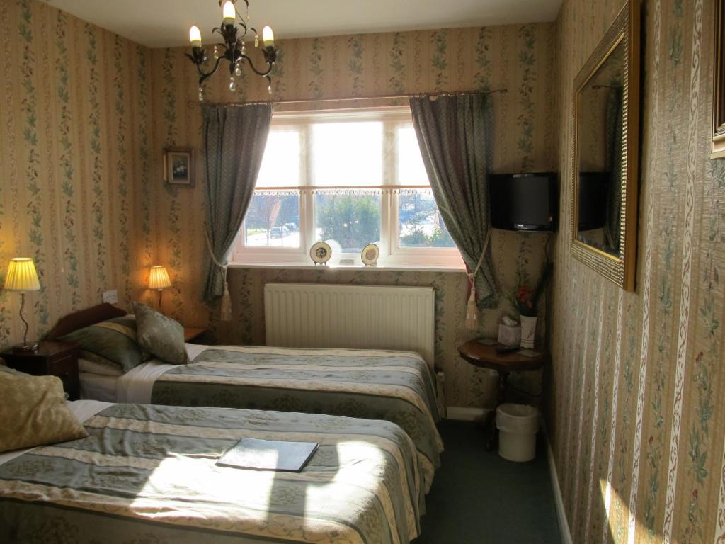 Moonraker House Hotel Stratford-upon-Avon Room photo